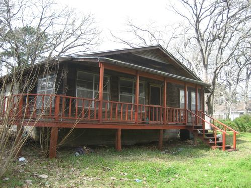 169 Pine Song, Bastrop, TX, 78602-6737 | Card Image