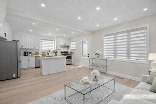 961 Victoria Park Ave, Scarborough, ON, M4B2J4 | Card Image