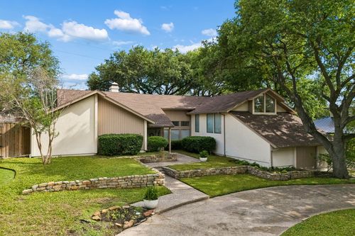 9530 Moss Haven Dr, Dallas, TX, 75231-2608 | Card Image