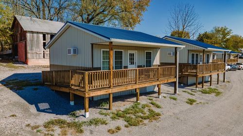 240 El Mcgowan Rd (Cabins), Russell Springs, KY, 42642 | Card Image