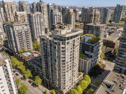 ph10-1082 Seymour St, Vancouver, BC, V6B1X9 | Card Image