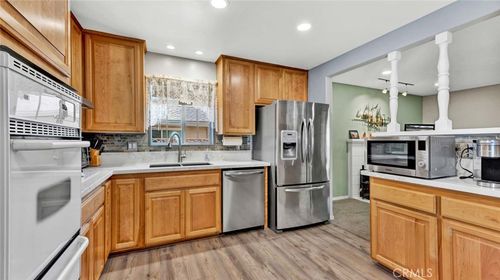 2211 Frantz Ave, La Habra, CA, 90631-4217 | Card Image