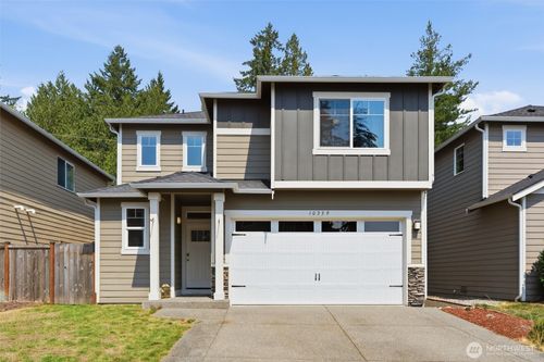 10339 White Deer Pl Nw, Silverdale, WA, 98383-8573 | Card Image