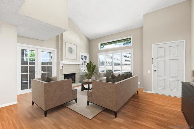 17595 Fairlie Rd, Townhouse with 3 bedrooms, 3 bathrooms and 3 parking in San Diego CA | Image 6
