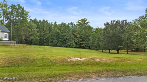 912 Greenway Dr, Jacksonville, NC, 28546-1627 | Card Image