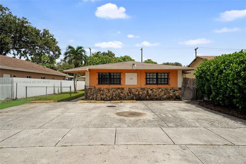 1935 Nw 95th Ter, Miami, FL, 33147-2603 | Card Image