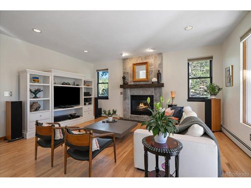 31518 Niakwa Rd, Evergreen, CO, 80439-7021 | Card Image