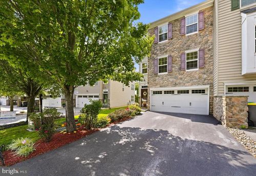 325 Latrobe Dr, NEWARK, DE, 19702-3827 | Card Image