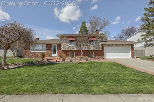 16525 Monticello Dr, Clinton Township, MI, 48038-4037 | Card Image