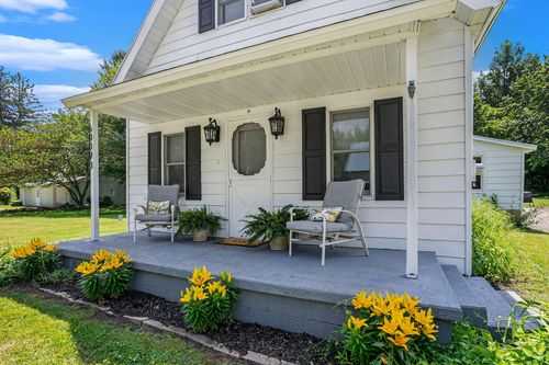 60093 Church St, Lacota, MI, 49063 | Card Image