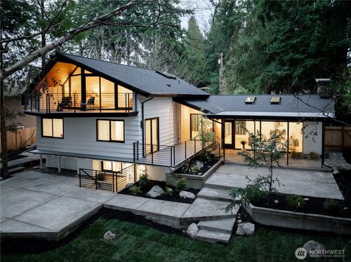 22526 98th Ave W, Edmonds, WA, 98020-5907 | Card Image