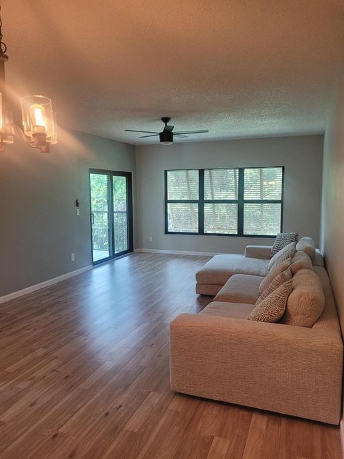 apt-208-6175 S Mirror Lake Dr, Sebastian, FL, 32958-4748 | Card Image