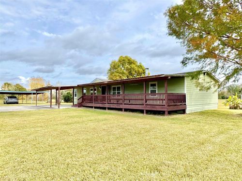 6215 S Highway 35, Alvin, TX, 77511-8205 | Card Image