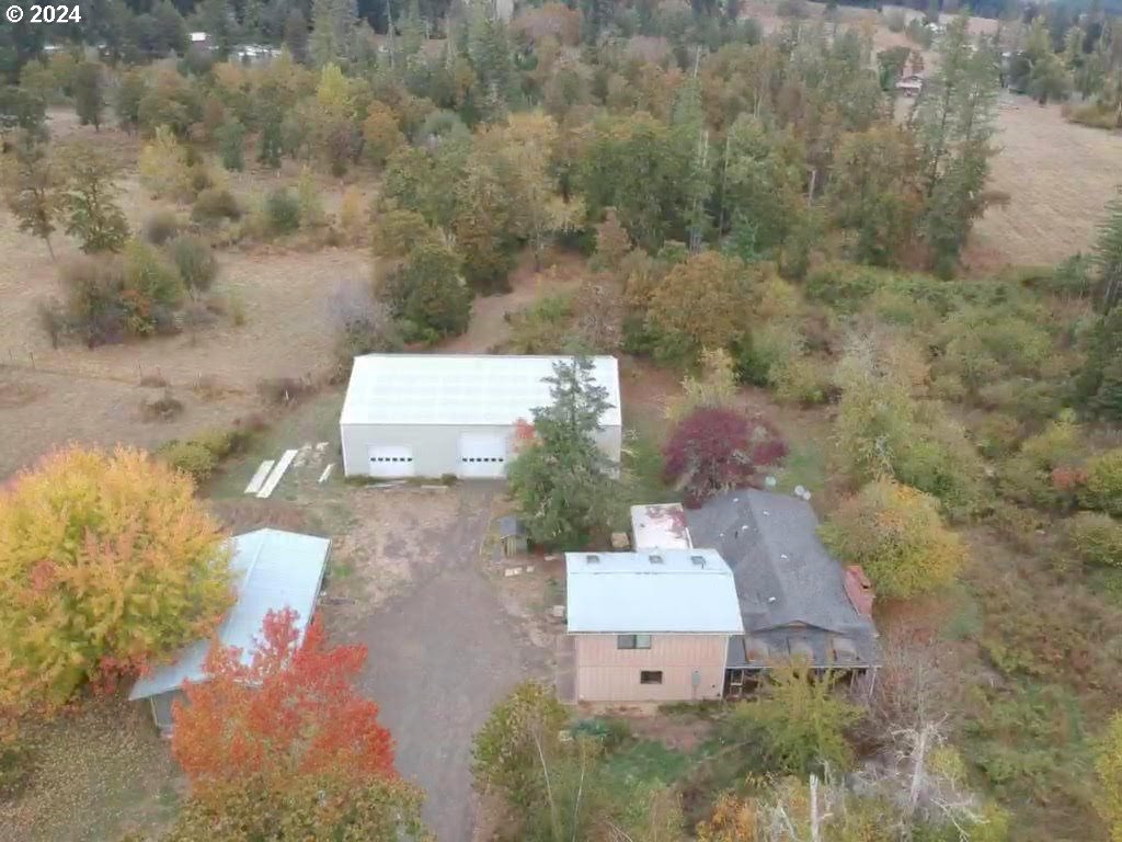 Arnold Ln, Elmira, OR 97437