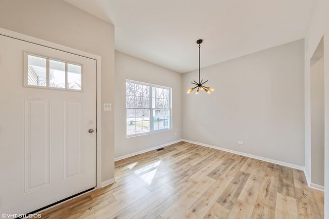 200 Crystal Ln, House other with 3 bedrooms, 3 bathrooms and 2 parking in Steger IL | Image 4