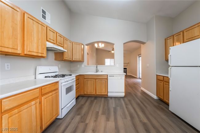 UNIT-202 - 3925 Lazy Pine St, Condo with 2 bedrooms, 2 bathrooms and 19 parking in Las Vegas NV | Image 11