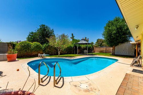 9714 N 55th Dr, Glendale, AZ, 85302-3213 | Card Image
