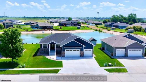 2931 Lee St, Grand Island, NE, 68803-2266 | Card Image