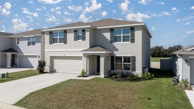 8617 Triumph Circle, House other with 5 bedrooms, 3 bathrooms and null parking in Wildwood FL | Image 2