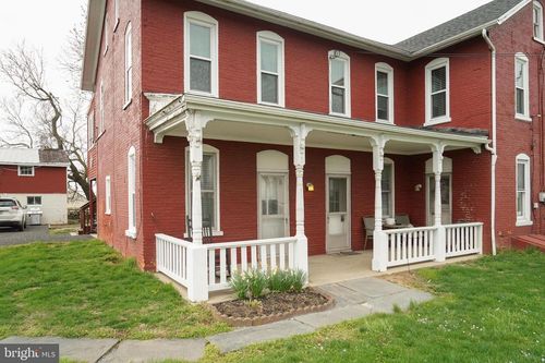 448 E Main St, LEOLA, PA, 17540-9537 | Card Image