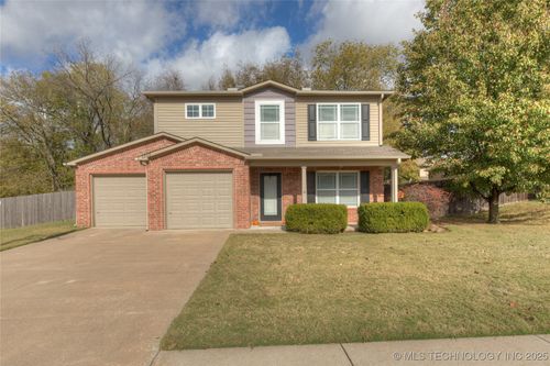 5208 Richmond Drive, Bartlesville, OK, 74006 | Card Image