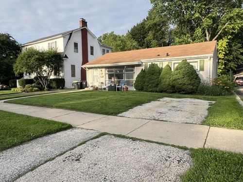 21 S Seymour Avenue, Mundelein, IL, 60060 | Card Image