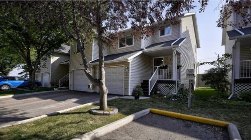 9-567 Edmonton Trail Ne, Airdrie, AB, T4B2L4 | Card Image