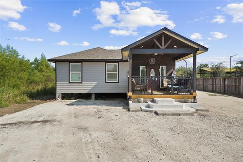 2215 County Road 3545, Cleveland, TX, 77327-1793 | Card Image