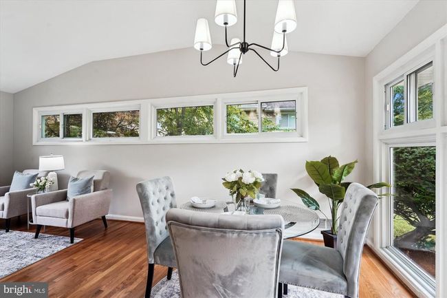 10831 Woodland Dr, House other with 3 bedrooms, 2 bathrooms and null parking in FAIRFAX VA | Image 8