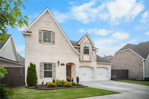 139 N Hawkstone Dr, Fayetteville, AR, 72704-5183 | Card Image