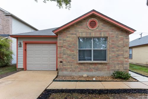 6058 Kensinger Pass, Converse, TX, 78109-3565 | Card Image