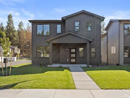 6213 E 13th Ln, Spokane Valley, WA, 99212-3315 | Card Image