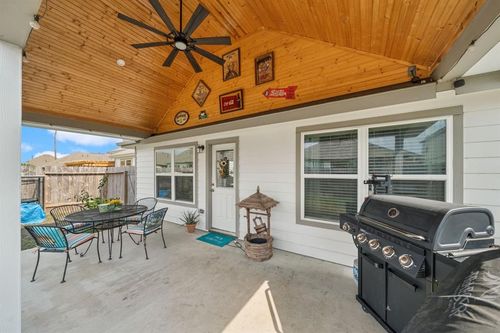 118 Bobcat Bnd, Huntsville, TX, 77320-2196 | Card Image