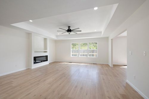 288 River Pass Dr, Marshfield, MO, 65706-7421 | Card Image