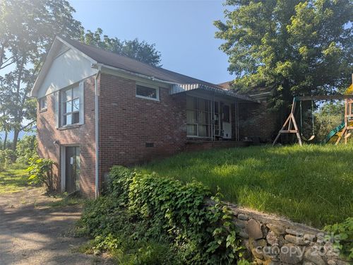 1397 Dutch Cove Rd, Canton, NC, 28716-5075 | Card Image