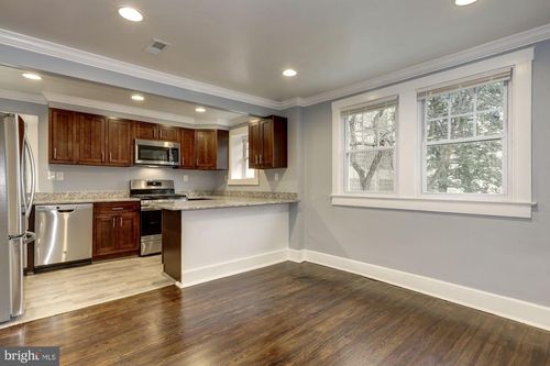 apt-2-811 Thayer Ave, SILVER SPRING, MD, 20910-5744 | Card Image
