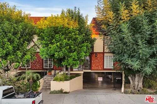 apt-7-7422 Hazeltine Ave, Van Nuys, CA, 91405-1478 | Card Image
