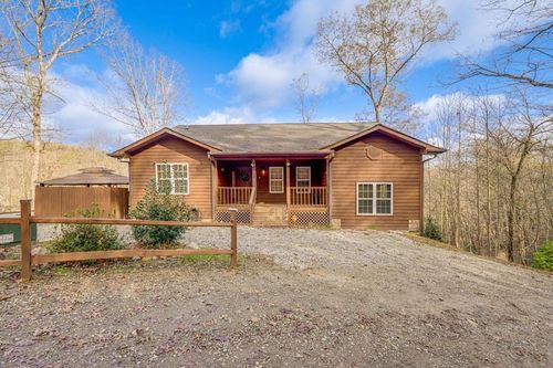 38 Smokey Mtn Rdg, Marble, NC, 28905-7900 | Card Image