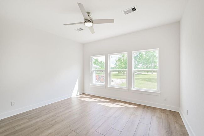CR400 - 4294 Brazos River Rd, House other with 3 bedrooms, 2 bathrooms and 3 parking in Freeport TX | Image 33