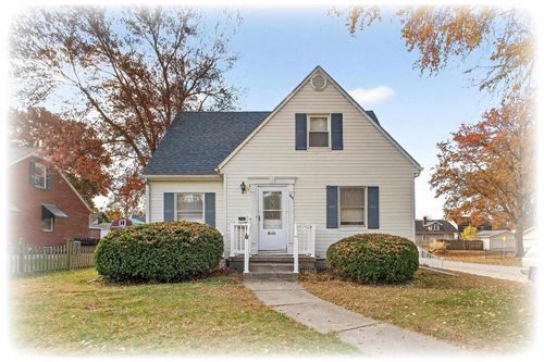 803 Holmes St, Bettendorf, IA, 52722-4750 | Card Image