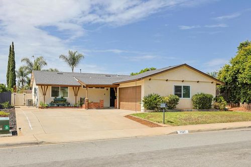 1127 Paula Way, Escondido, CA, 92027-1240 | Card Image