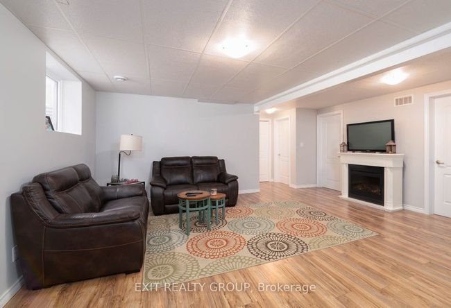 72 Aspen Dr, House other with 4 bedrooms, 2 bathrooms and 4 parking in Trenton ON | Image 16