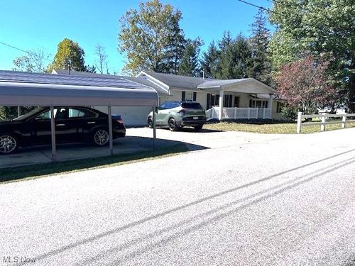 135 Dupont Cir, Washington, WV, 26181-8276 | Card Image