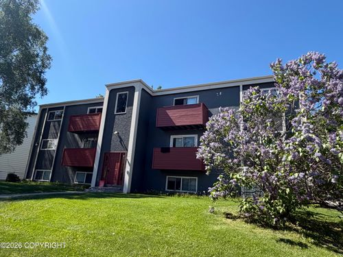 5-1900 Beaver Pl, Anchorage, AK, 99504-2577 | Card Image