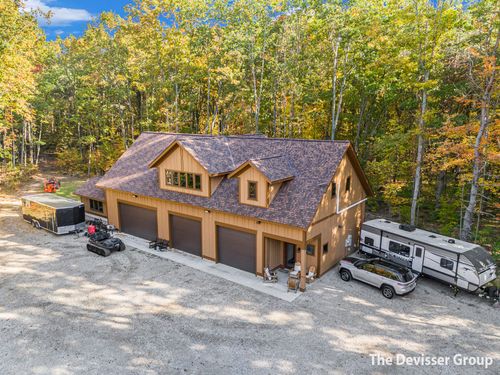 5837 Timber Bluff Trl, Fennville, MI, 49408-9593 | Card Image