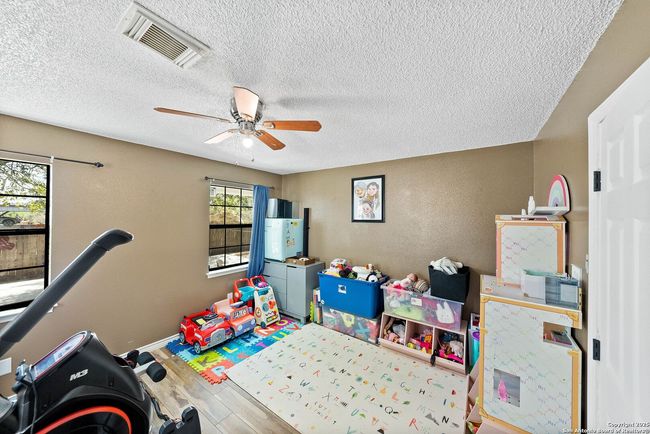 1506 D St, House other with 4 bedrooms, 3 bathrooms and null parking in Floresville TX | Image 20