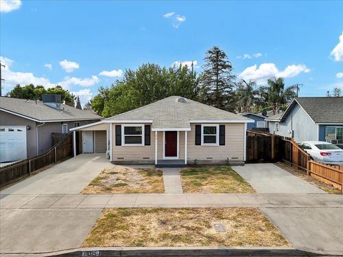 1015 Hall Ave, Corcoran, CA, 93212-2612 | Card Image