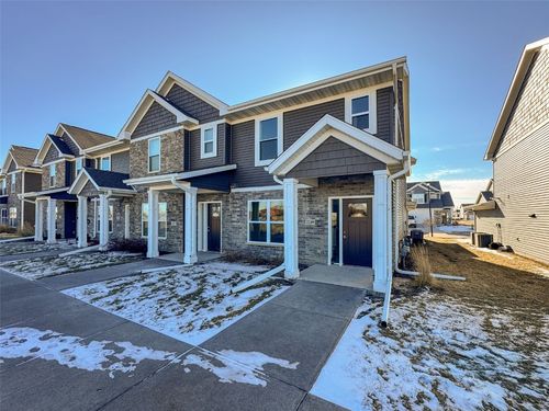 2239 Saint Andrews Dr, North Liberty, IA, 52317-5700 | Card Image