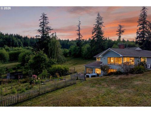 37758 Harrison Ln, Astoria, OR, 97103 | Card Image