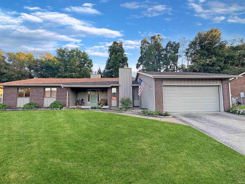 7711 Woodland Dr, Newburgh, IN, 47630-3214 | Card Image